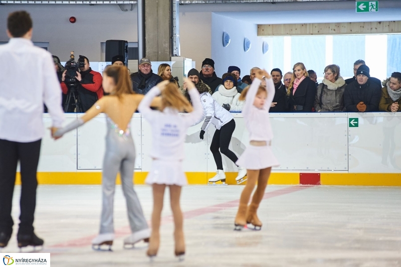Városi Jégpálya avató 2 - fotó Szarka Lajos