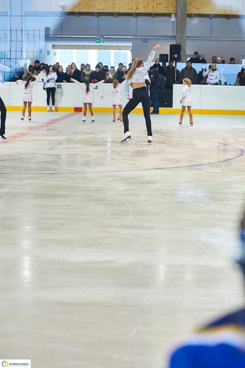 Városi Jégpálya avató 2 - fotó Szarka Lajos