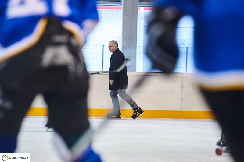 Városi Jégpálya avató 2 - fotó Szarka Lajos