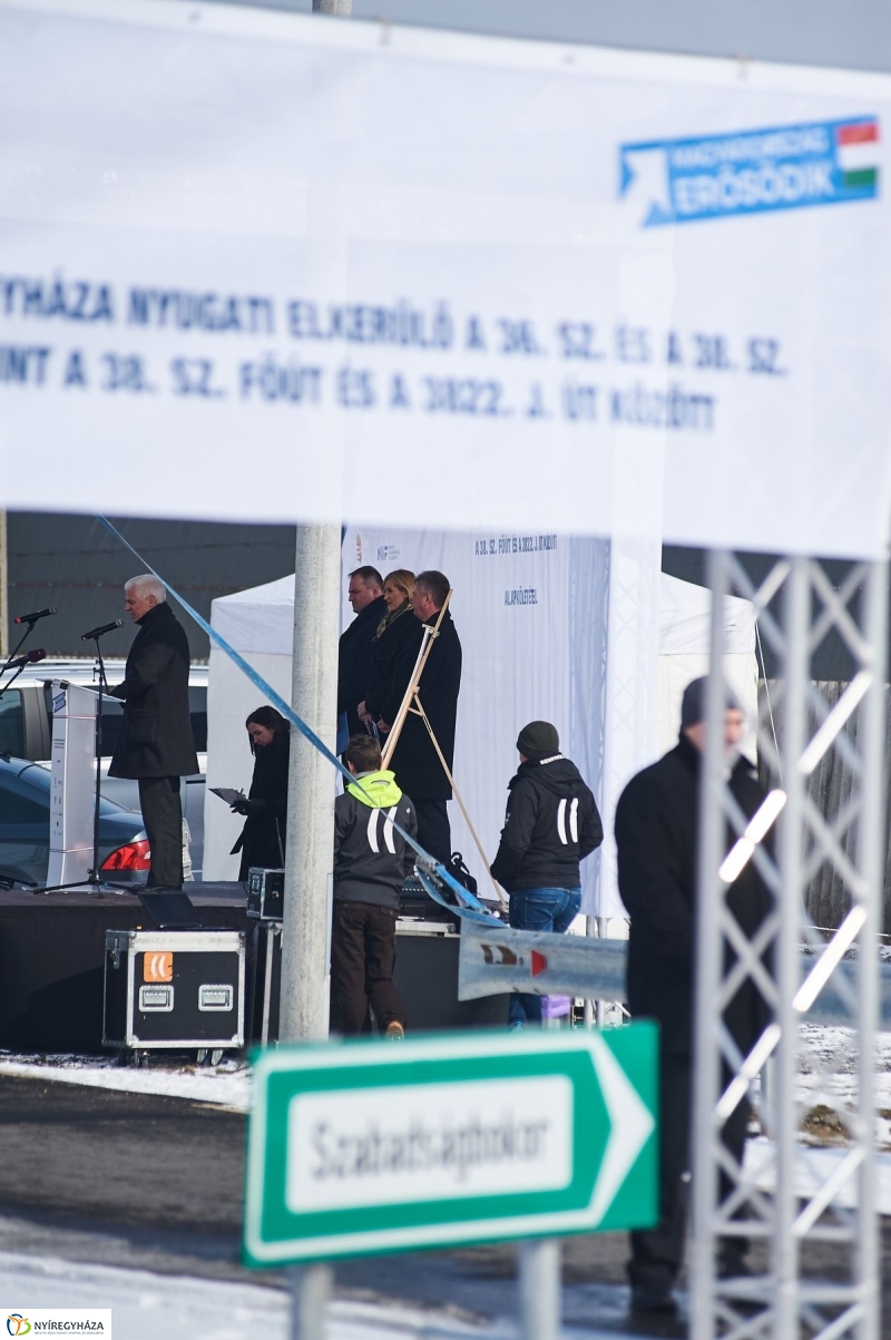Nyugati elkerülő út alapkőletétele - fotó Szarka Lajos