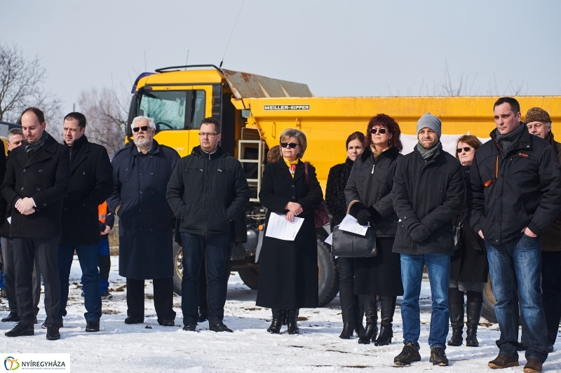 Nyugati elkerülő út alapkőletétele - fotó Szarka Lajos