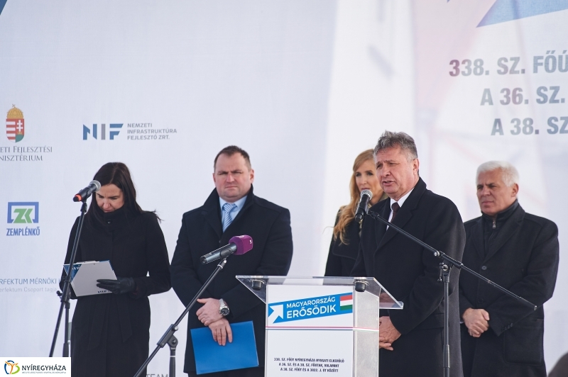 Nyugati elkerülő út alapkőletétele - fotó Szarka Lajos