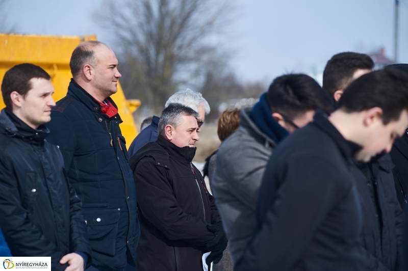 Nyugati elkerülő út alapkőletétele - fotó Szarka Lajos