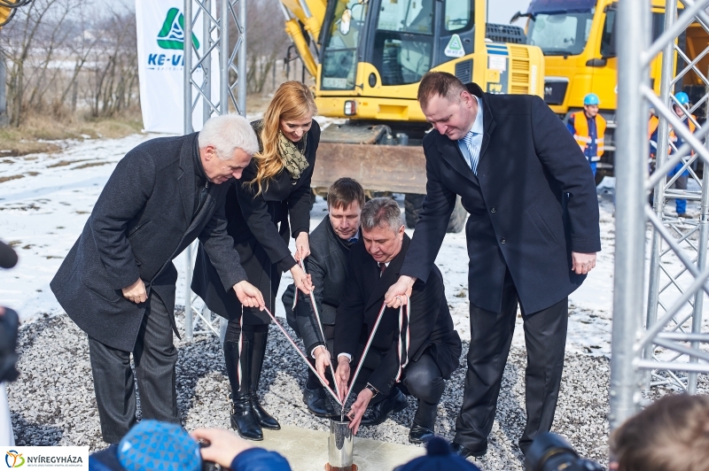 Nyugati elkerülő út alapkőletétele - fotó Szarka Lajos