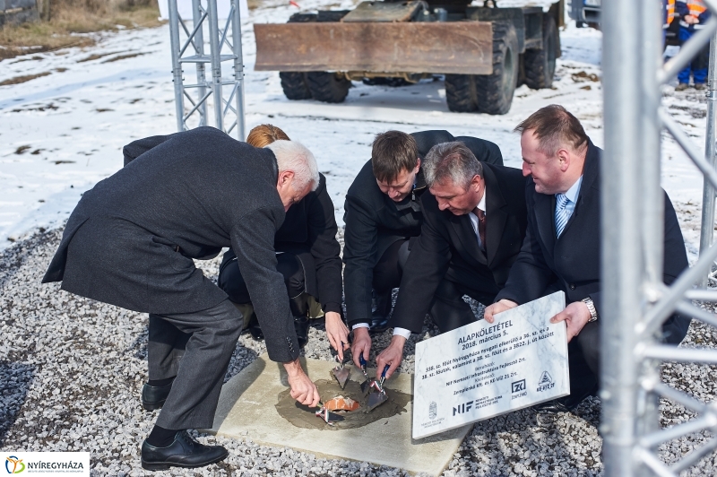 Nyugati elkerülő út alapkőletétele - fotó Szarka Lajos