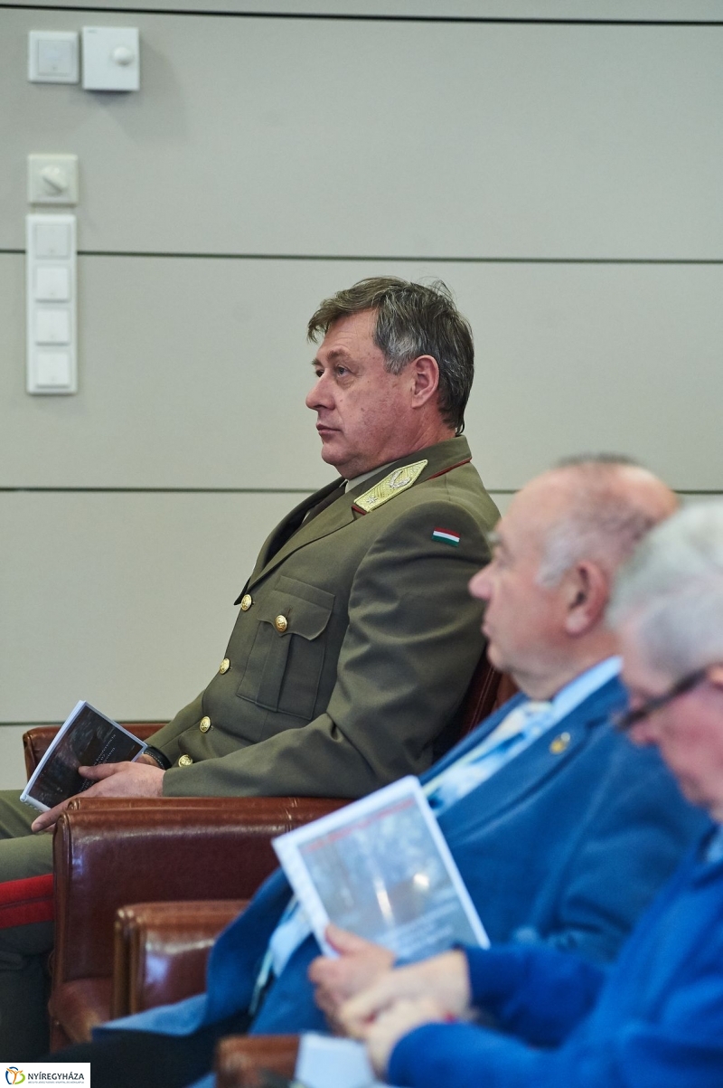 Hadtörténeti konferencia az egyetemen - fotó Szarka Lajos