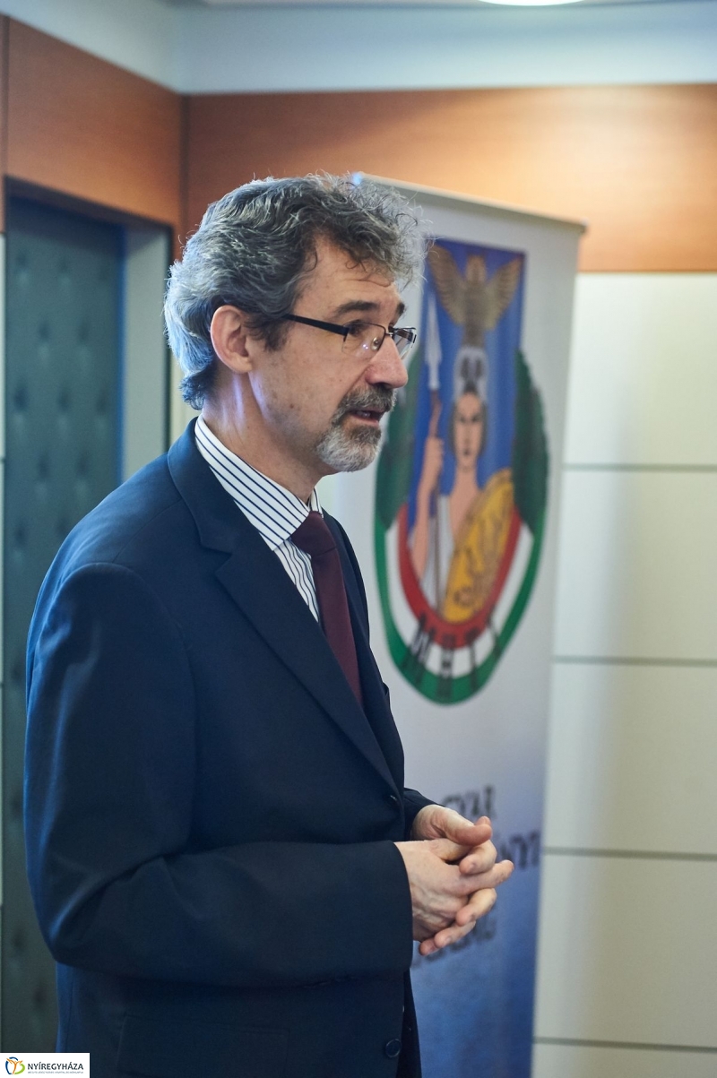 Hadtörténeti konferencia az egyetemen - fotó Szarka Lajos