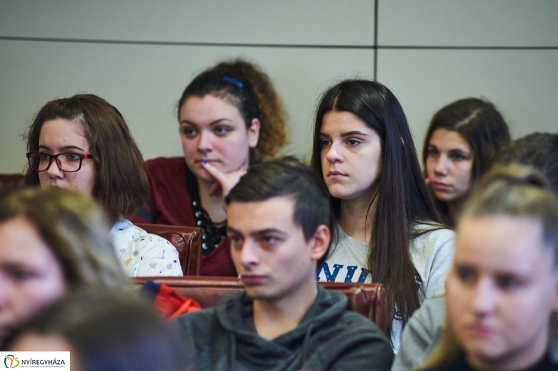 Hadtörténeti konferencia az egyetemen - fotó Szarka Lajos