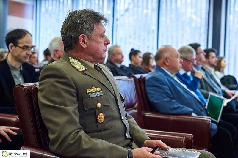 Hadtörténeti konferencia az egyetemen - fotó Szarka Lajos