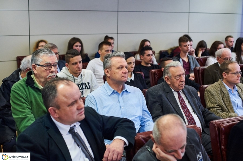 Hadtörténeti konferencia az egyetemen - fotó Szarka Lajos