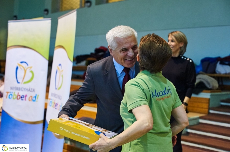 Gyógytorna eszközök átadása - fotó Szarka Lajos