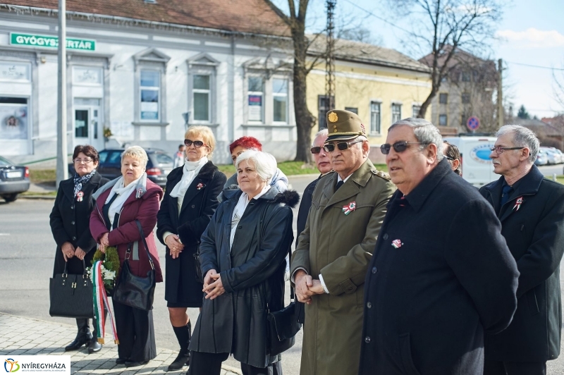 Megemlékező koszorúzások - fotó Szarka Lajos