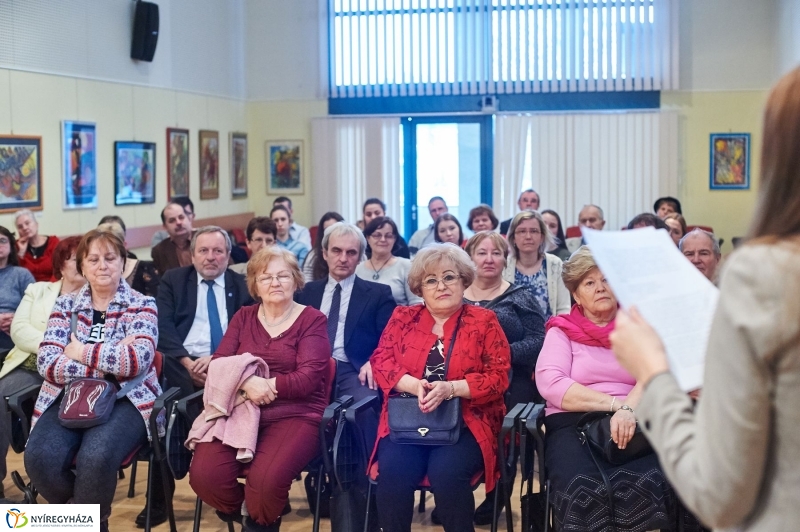 Irodalmi barangolások könyvbemutató - fotó Szarka Lajos