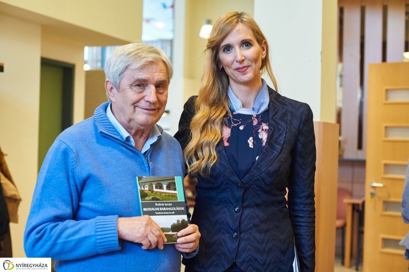 Irodalmi barangolások könyvbemutató - fotó Szarka Lajos