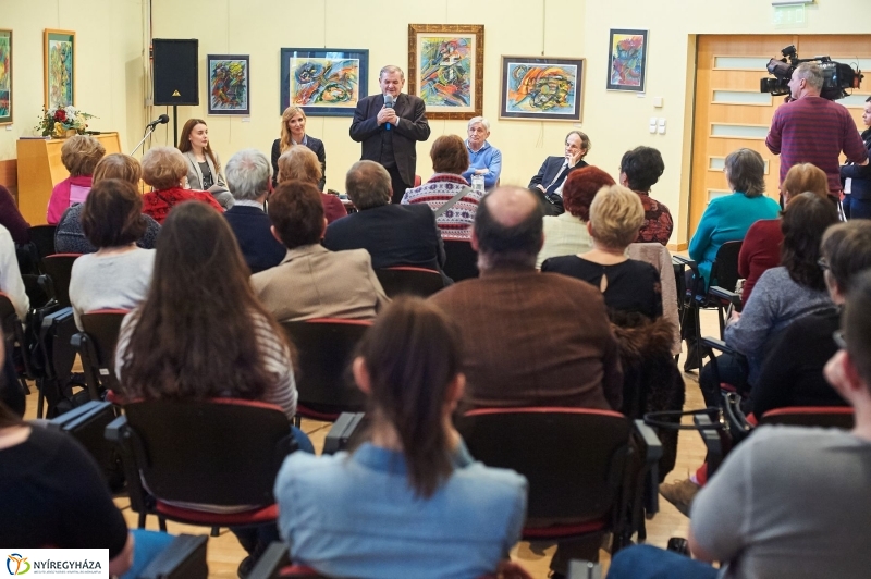 Irodalmi barangolások könyvbemutató - fotó Szarka Lajos