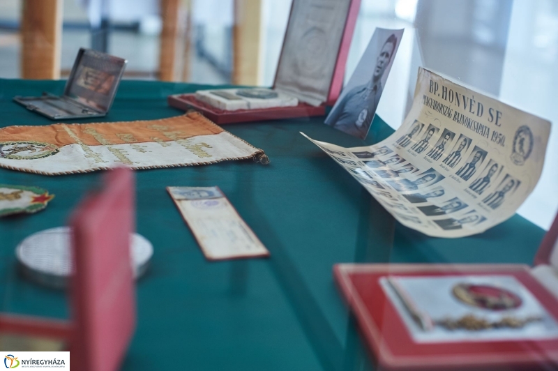 Aranycsapat kiállítás az Arénában - fotó Szarka Lajos