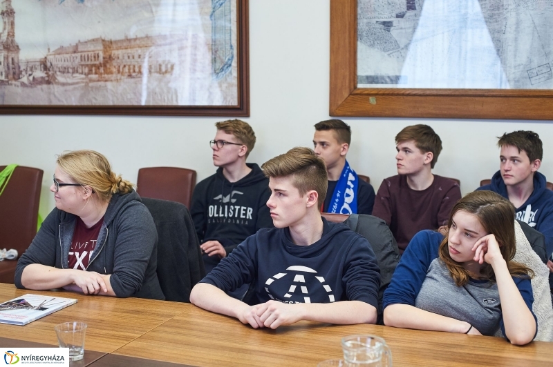 Holland diákok a Városházán - fotó Szarka Lajos