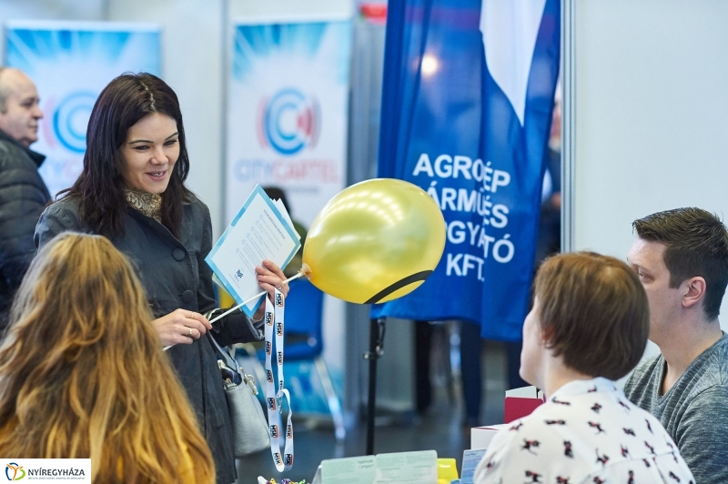 Állásbörze az Arénában - fotó Szarka Lajos