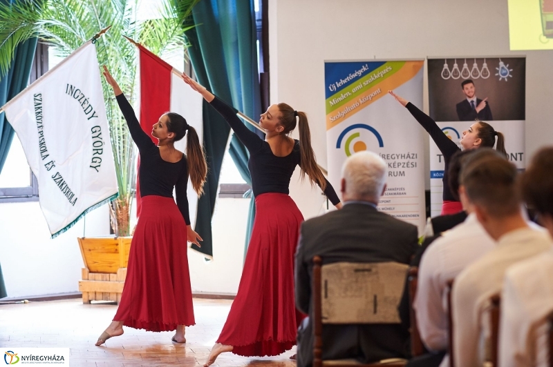 Felújított Inczédy iskola - fotó Szarka Lajos