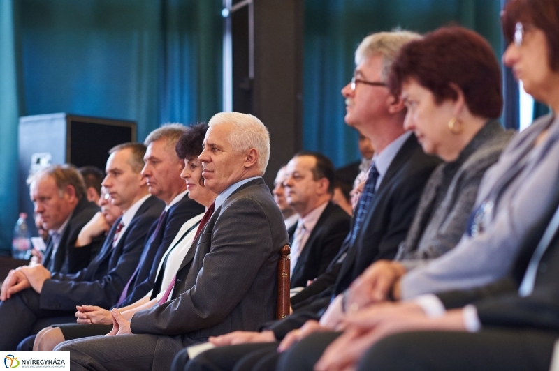 Felújított Inczédy iskola - fotó Szarka Lajos