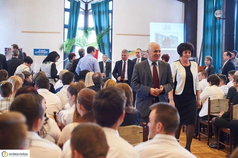 Felújított Inczédy iskola - fotó Szarka Lajos