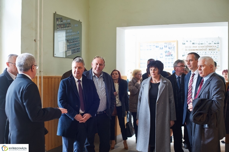 Felújított Inczédy iskola - fotó Szarka Lajos