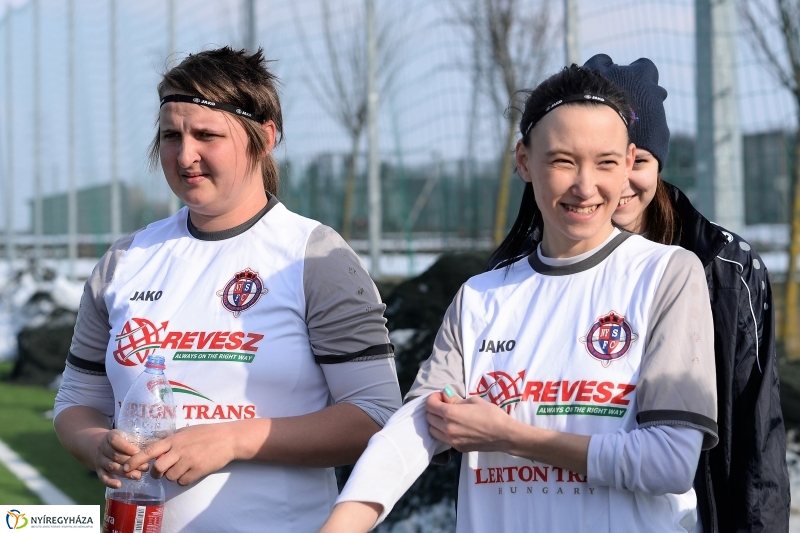 Városi derbi a női focistáknál - fotó Trifonov Éva