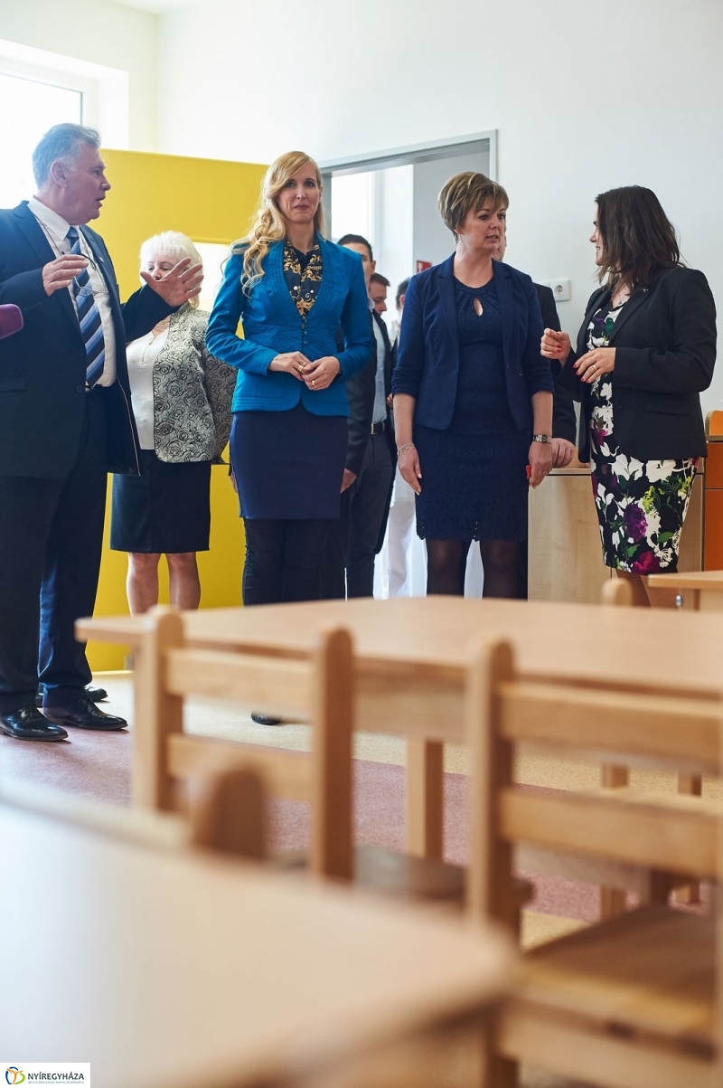 Kórházi óvoda átadó - fotó Szarka Lajos