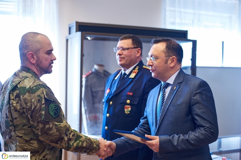 Elismerések a helyzetelemző értekezleten - fotó Szarka Lajos