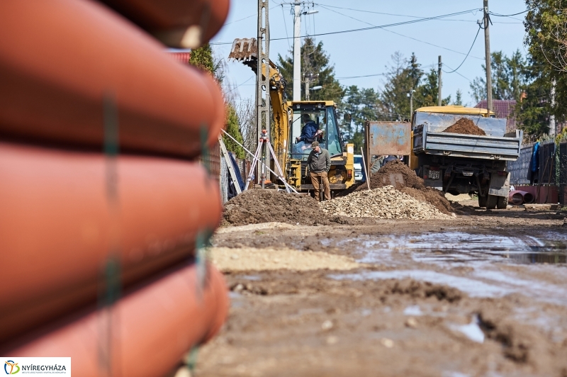 Helyszíni bejárás a Füzes utcán - fotó Szarka Lajos