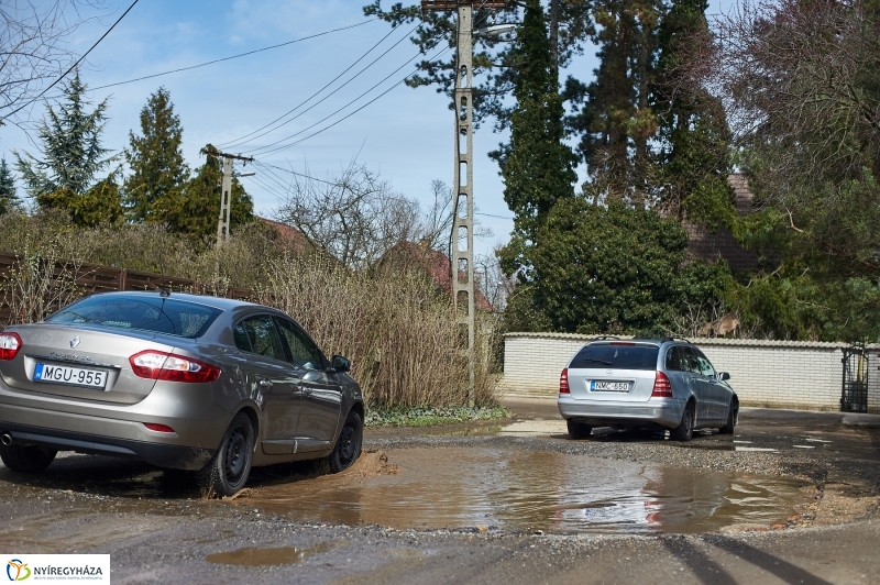 Helyszíni bejárás a Füzes utcán - fotó Szarka Lajos