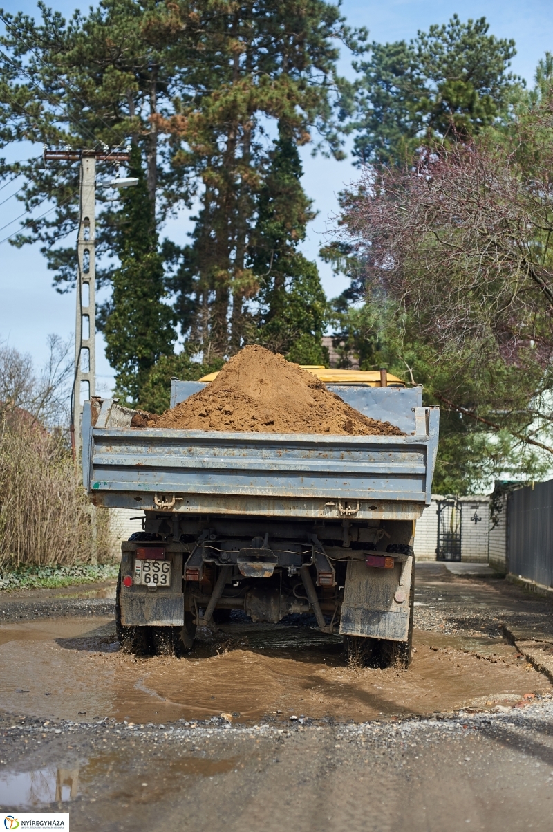 Helyszíni bejárás a Füzes utcán - fotó Szarka Lajos