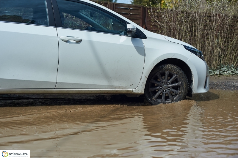 Helyszíni bejárás a Füzes utcán - fotó Szarka Lajos