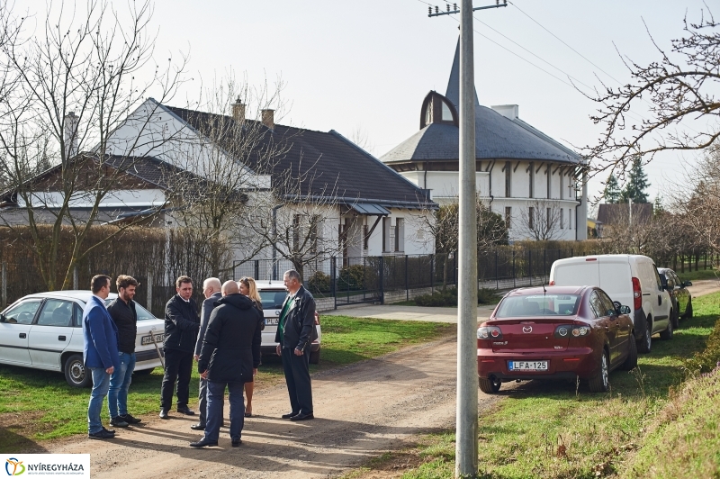 Helyszíni bejárás a Csiha Kálmán utcán - fotó Szarka Lajos