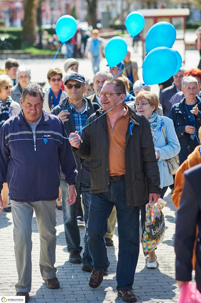 Kék séta - fotó Szarka Lajos