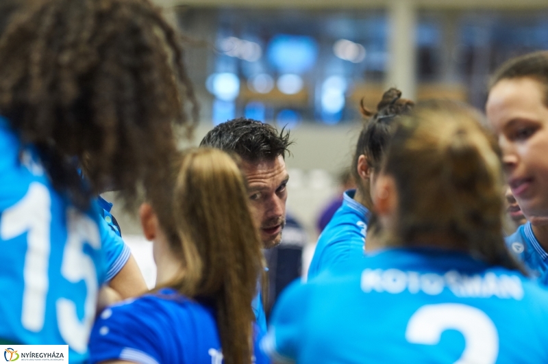 Fatum-UTE női röpi - fotó Szarka Lajos