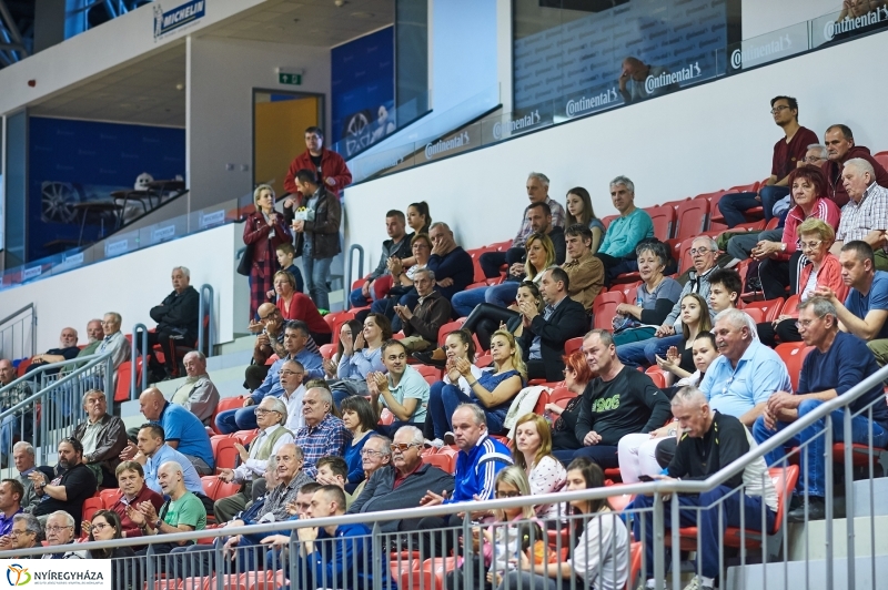 Fatum-UTE női röpi - fotó Szarka Lajos