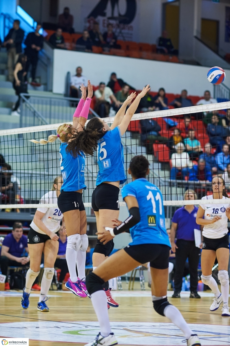 Fatum-UTE női röpi - fotó Szarka Lajos