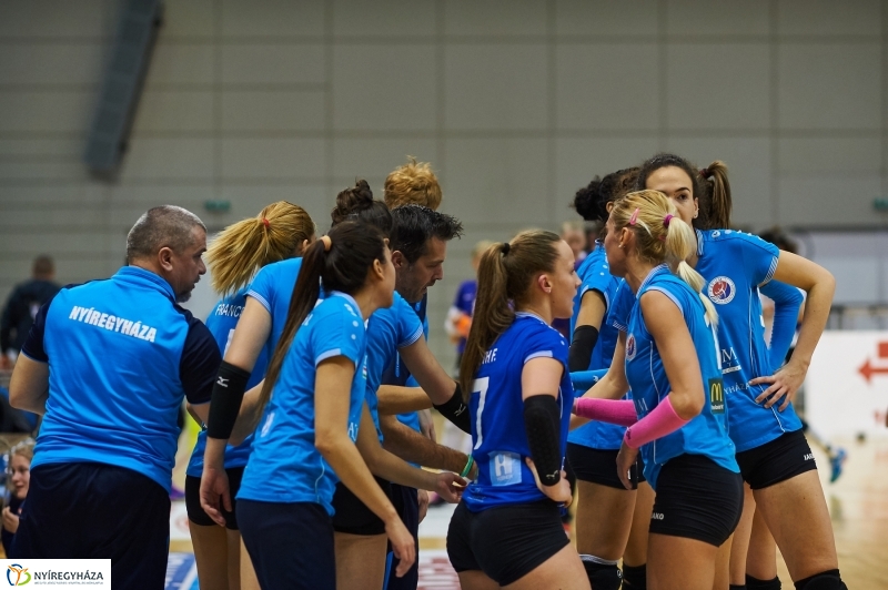 Fatum-UTE női röpi - fotó Szarka Lajos