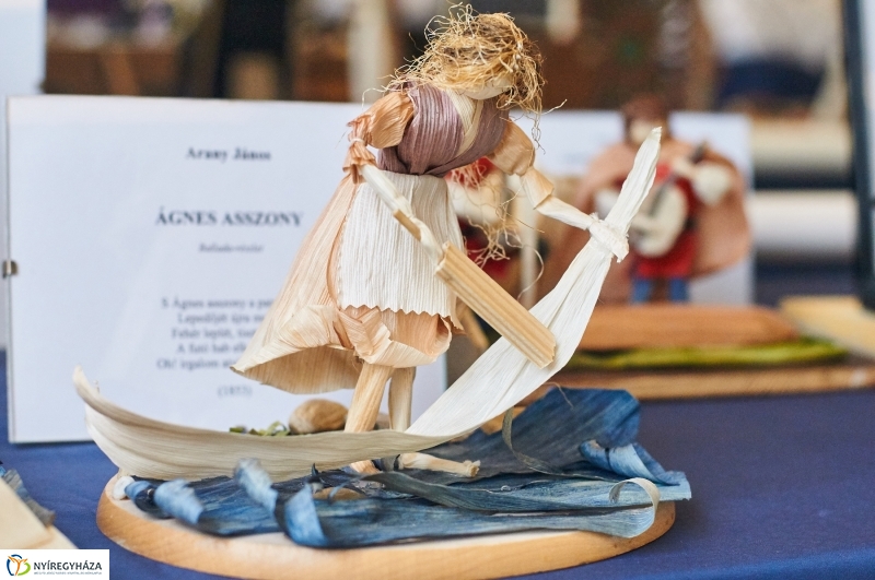 Csuhészobor kiállítás a Városmajorban - fotó Szarka Lajos