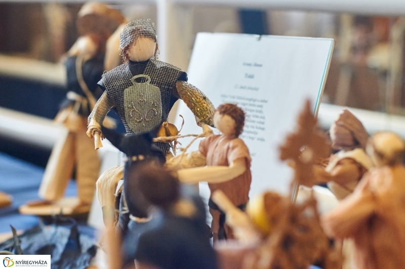 Csuhészobor kiállítás a Városmajorban - fotó Szarka Lajos