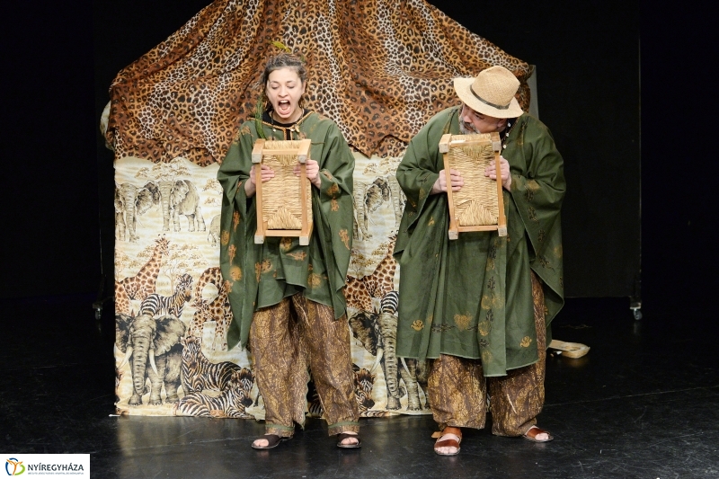 Maszmók Afrikában - fotó Trifonov Éva