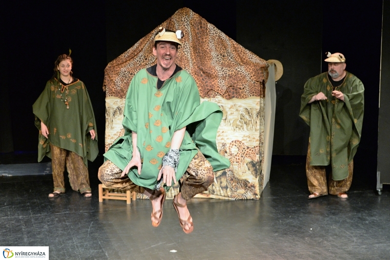 Maszmók Afrikában - fotó Trifonov Éva