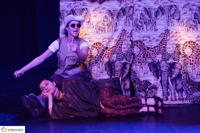 Maszmók Afrikában - fotó Trifonov Éva