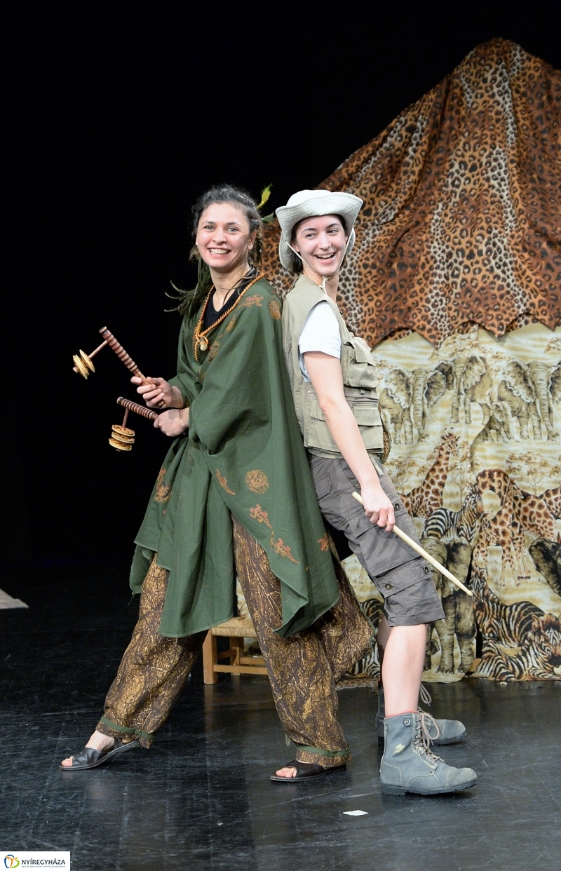 Maszmók Afrikában - fotó Trifonov Éva