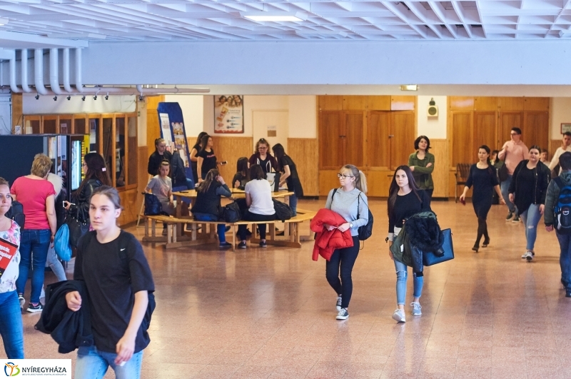 Diákélet a Sipkayban - fotó Szarka Lajos