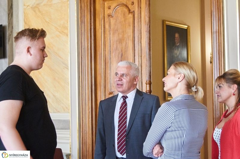 Ballagók Kapcsos Könyve 2018 - fotó Szarka Lajos