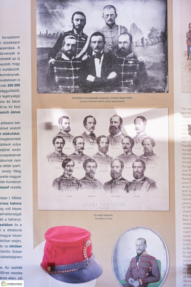 Honvédségi kiállítás az egyetemen - fotó Szarka Lajos