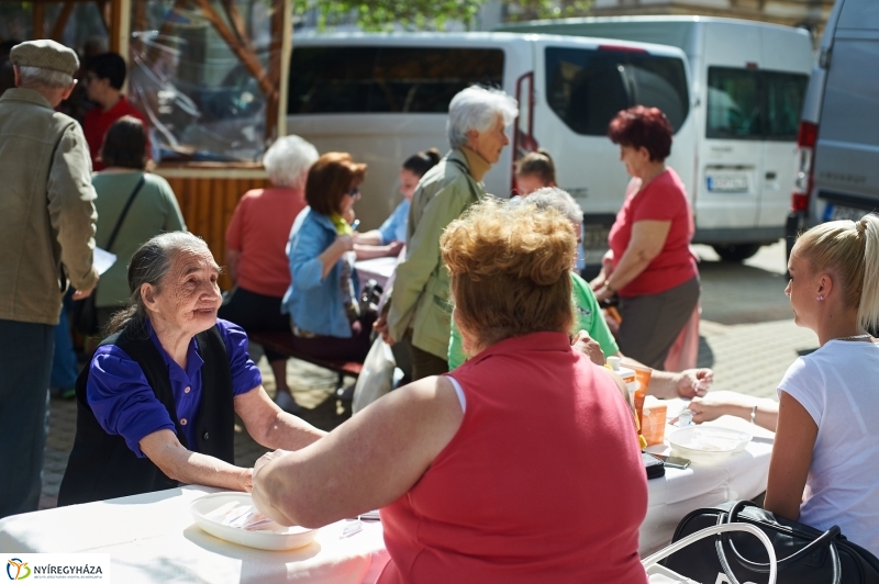 Lions Szűrések a Kossuth téren - fotó Szarka Lajos