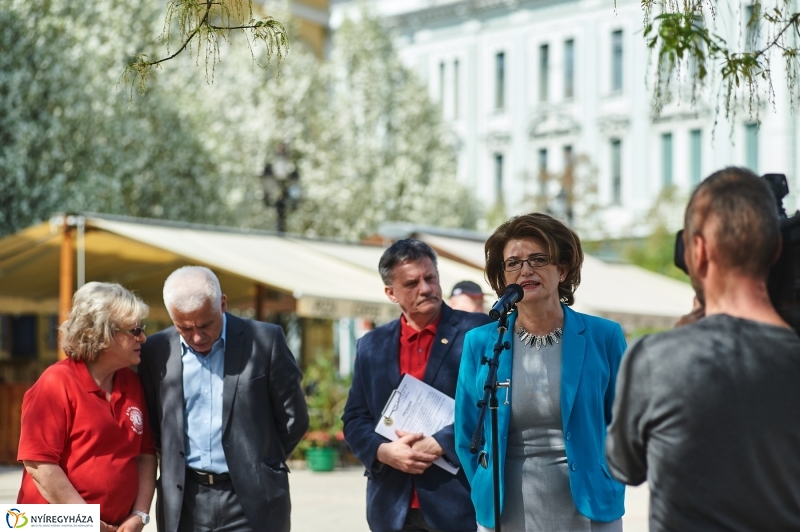 Lions Szűrések a Kossuth téren - fotó Szarka Lajos